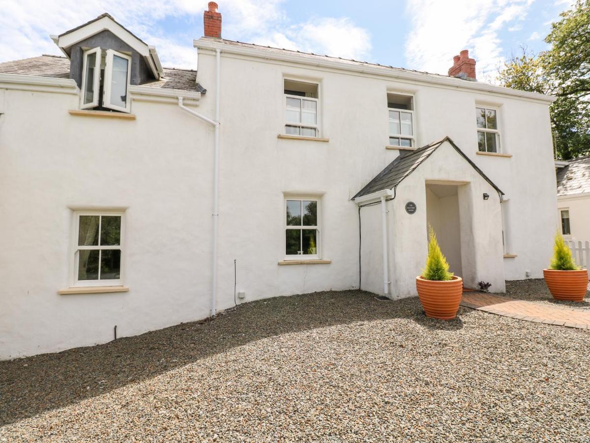 The Old Farm House Tenby Exterior photo